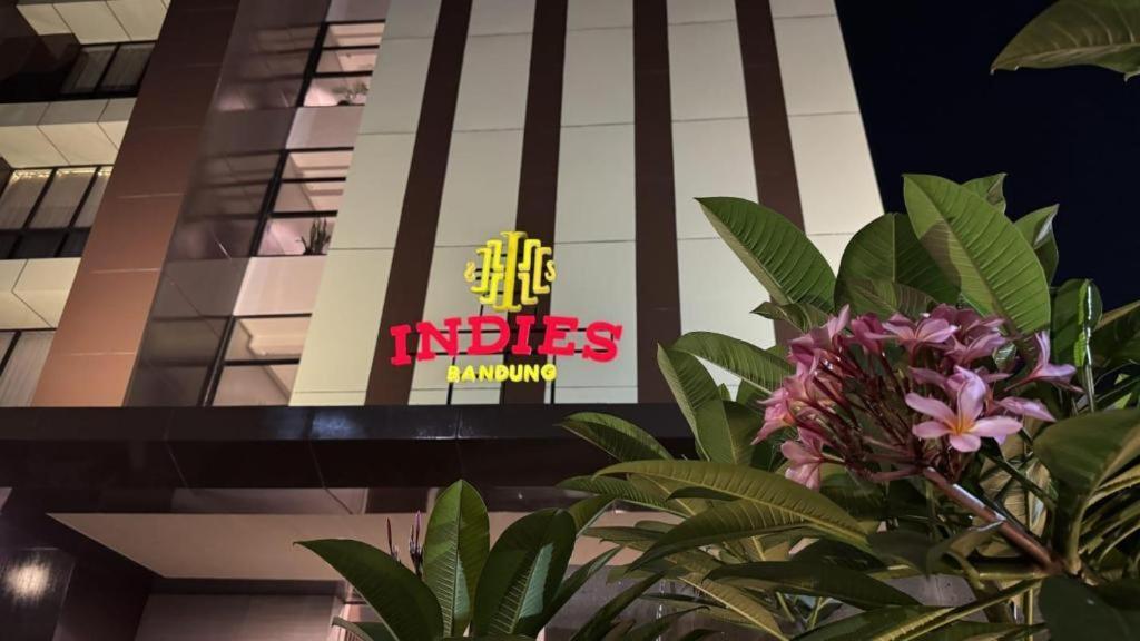 Indies Hotel Bandung Exterior photo