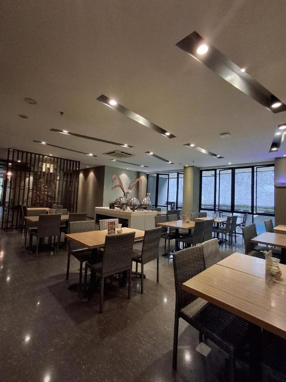 Indies Hotel Bandung Exterior photo